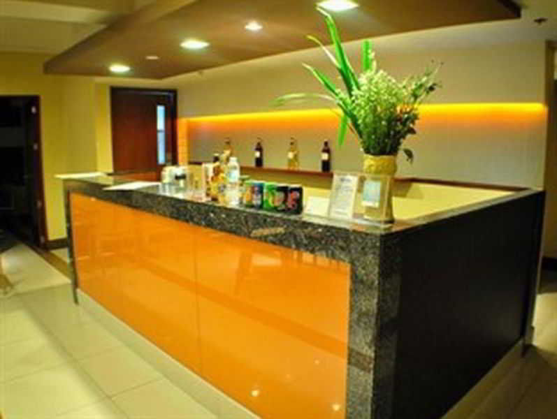 เฟอร์ซัล โฮเต็ล กาลายาน เกวซอน ซิตี้ Hotel เกซอนซิตี้ ภายนอก รูปภาพ