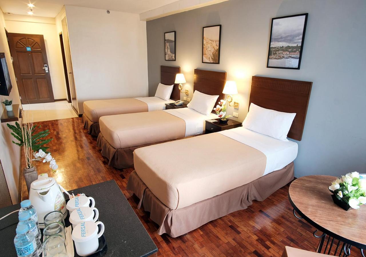 เฟอร์ซัล โฮเต็ล กาลายาน เกวซอน ซิตี้ Hotel เกซอนซิตี้ ภายนอก รูปภาพ