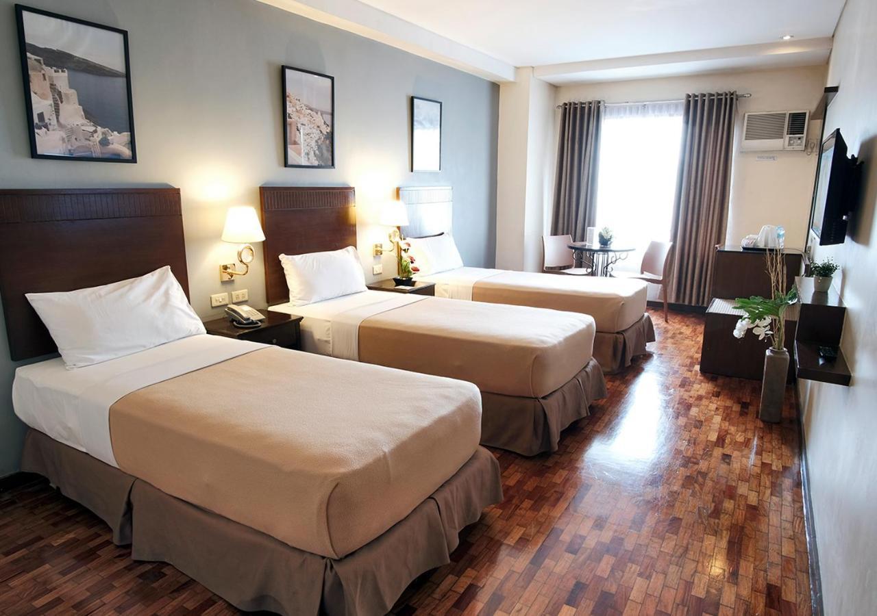 เฟอร์ซัล โฮเต็ล กาลายาน เกวซอน ซิตี้ Hotel เกซอนซิตี้ ภายนอก รูปภาพ